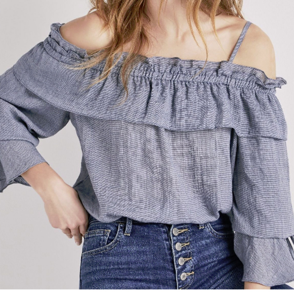 NWT Lucky Brand Cold Shoulder Chambray Top